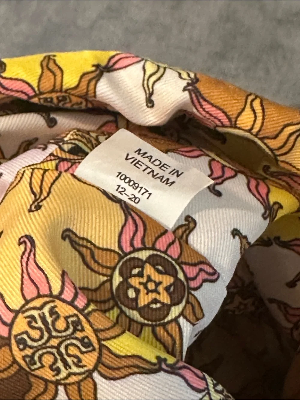 Tory Burch Robinson Mini Bucket Bag